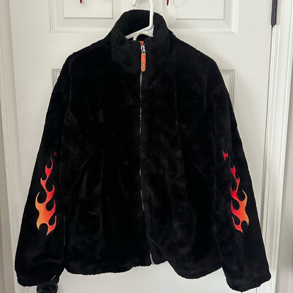 Forever 21 x Flamin’ Hot Cheetos Limited Editions Size Medium
